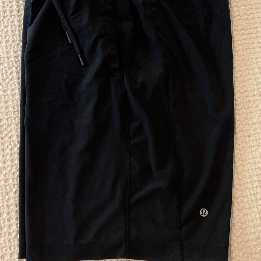 Men's Lululemon athletic shorts size L